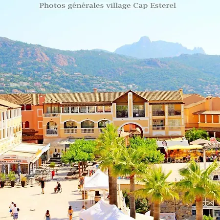 Apartamento Cap Esterel : 2 Pieces Rez De Jardin Mer - C4 279la *