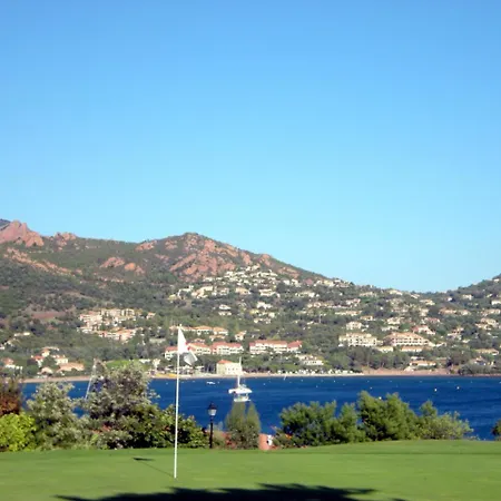 Cap Esterel : 2 Pieces Rez De Jardin Mer - C4 279la Apartment